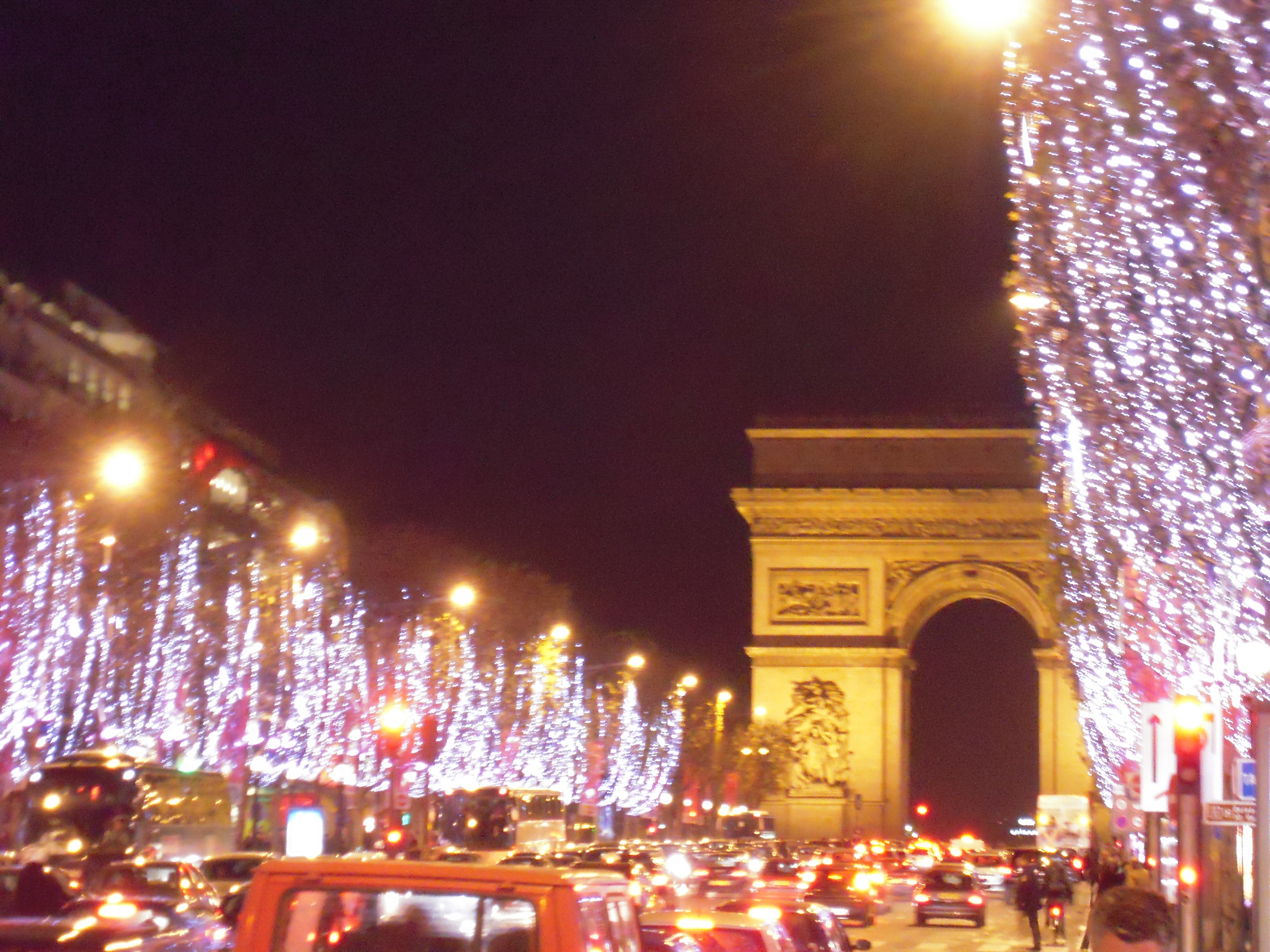 “I love Paris in the Winter, When it Drizzles”